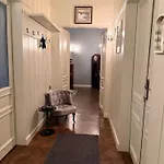 Two Paws * كراكوفيا