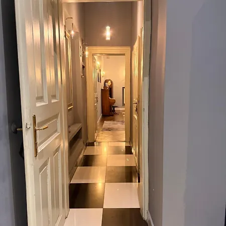 Two Paws Appartement *